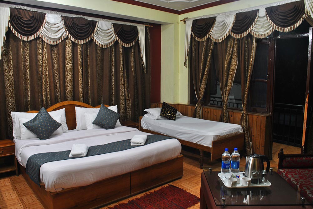 3 beded room in mcleodganj